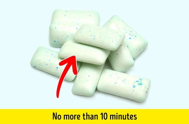 Nhai kẹo cao su khi đói gây ảnh hưởng đến sức khỏe
