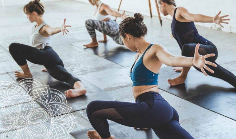 Muốn giữ dáng nên tập aerobic hay yoga?